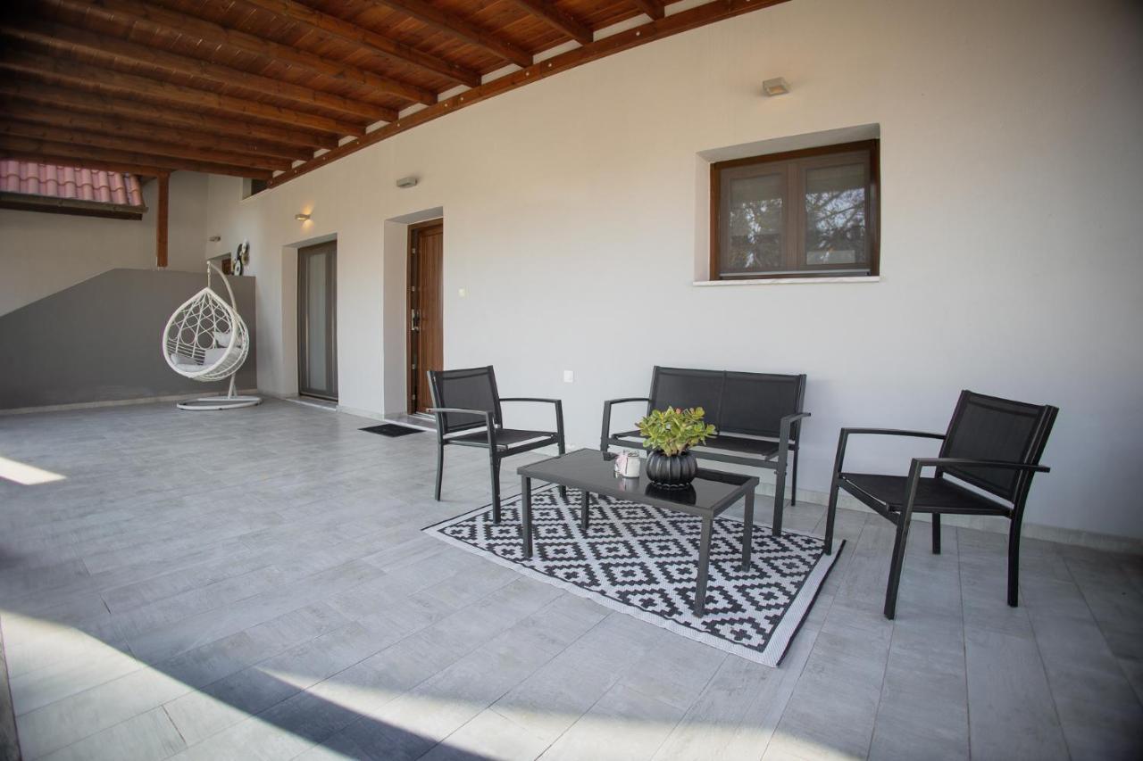 Countryside Luxury Studios Κάτω Λεχώνια Εξωτερικό φωτογραφία
