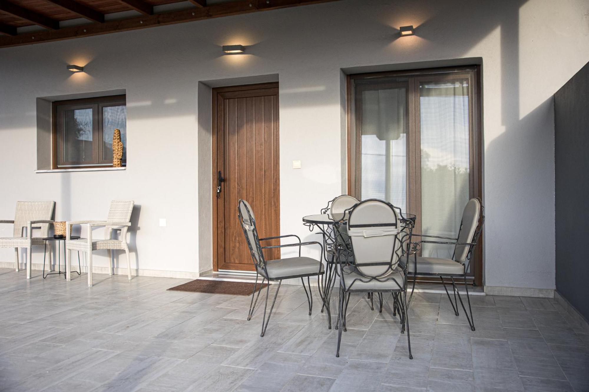 Countryside Luxury Studios Κάτω Λεχώνια Εξωτερικό φωτογραφία